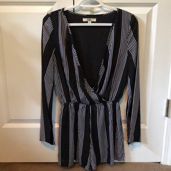 Romper - Picture 2 of 3